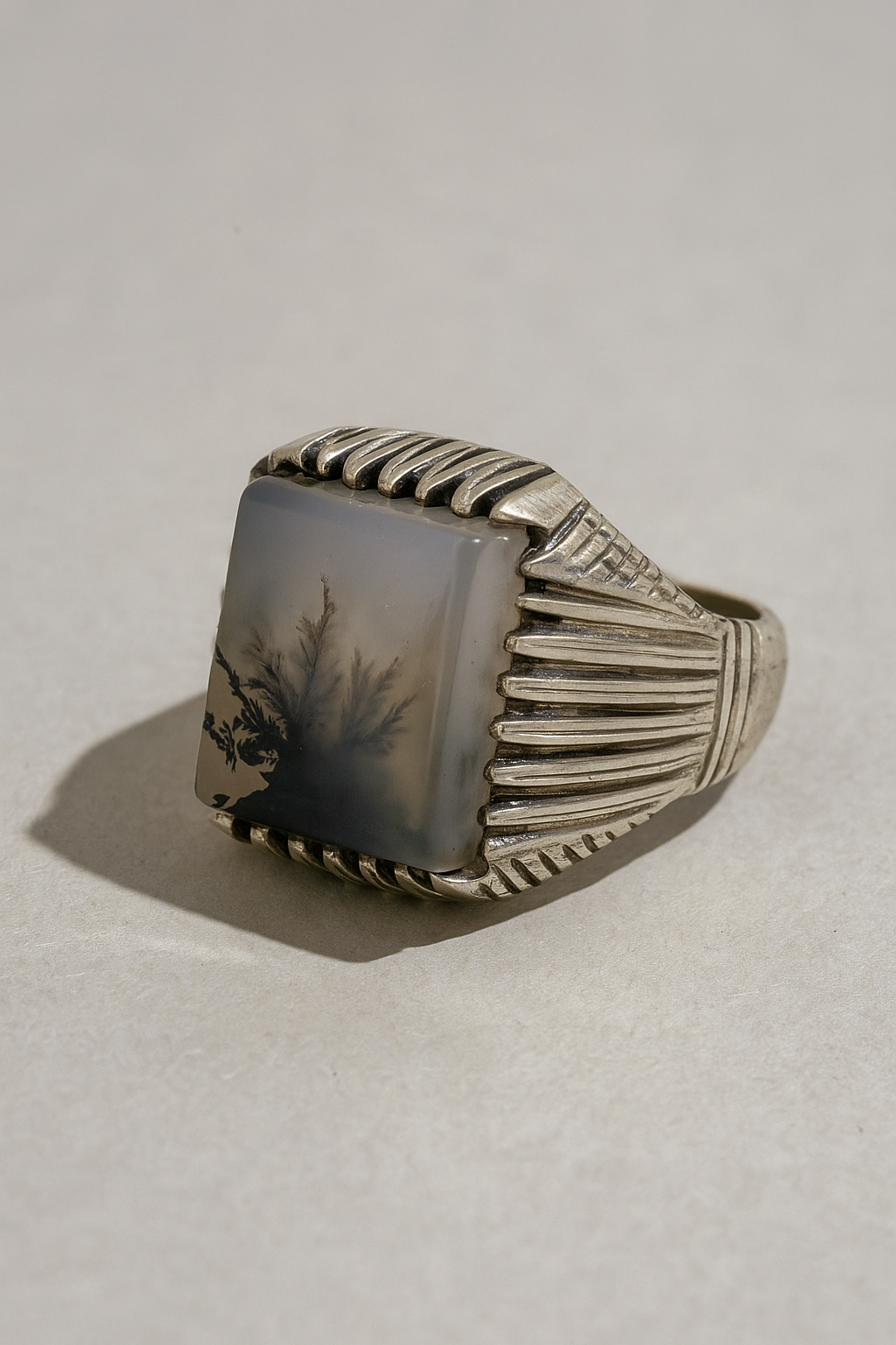 انگشتر عقیق شجر تک درخت