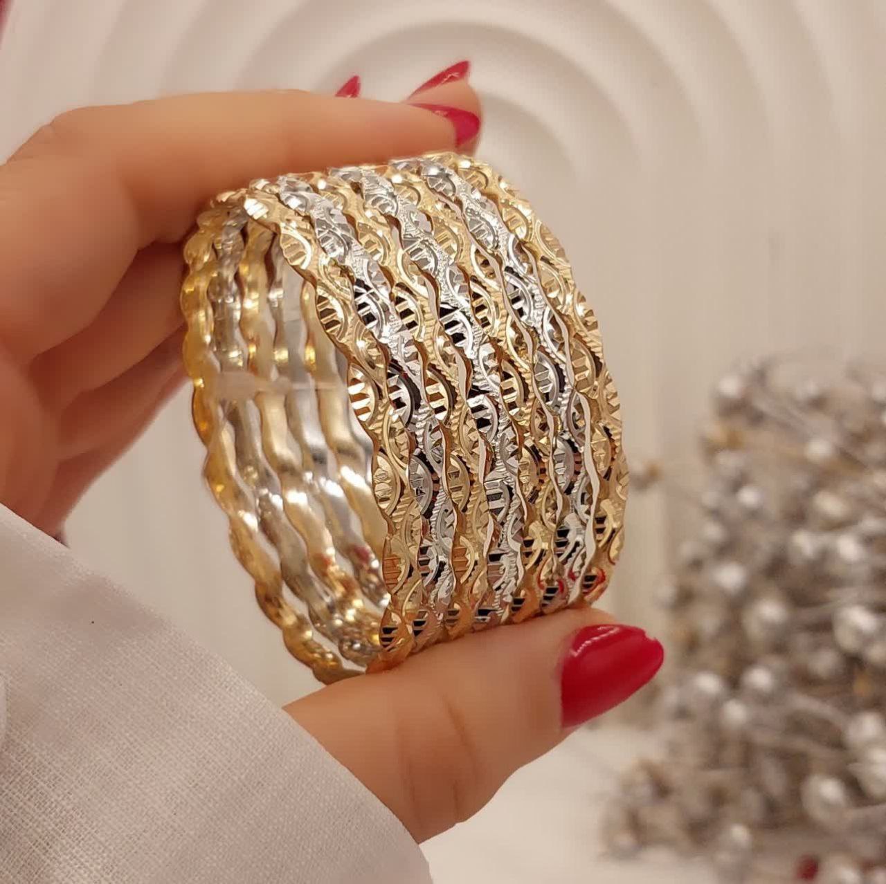 النگو طلا روس